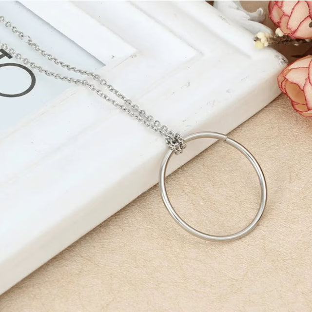 Magic Ring and Chain Trick Prop for Stage and Party Performers